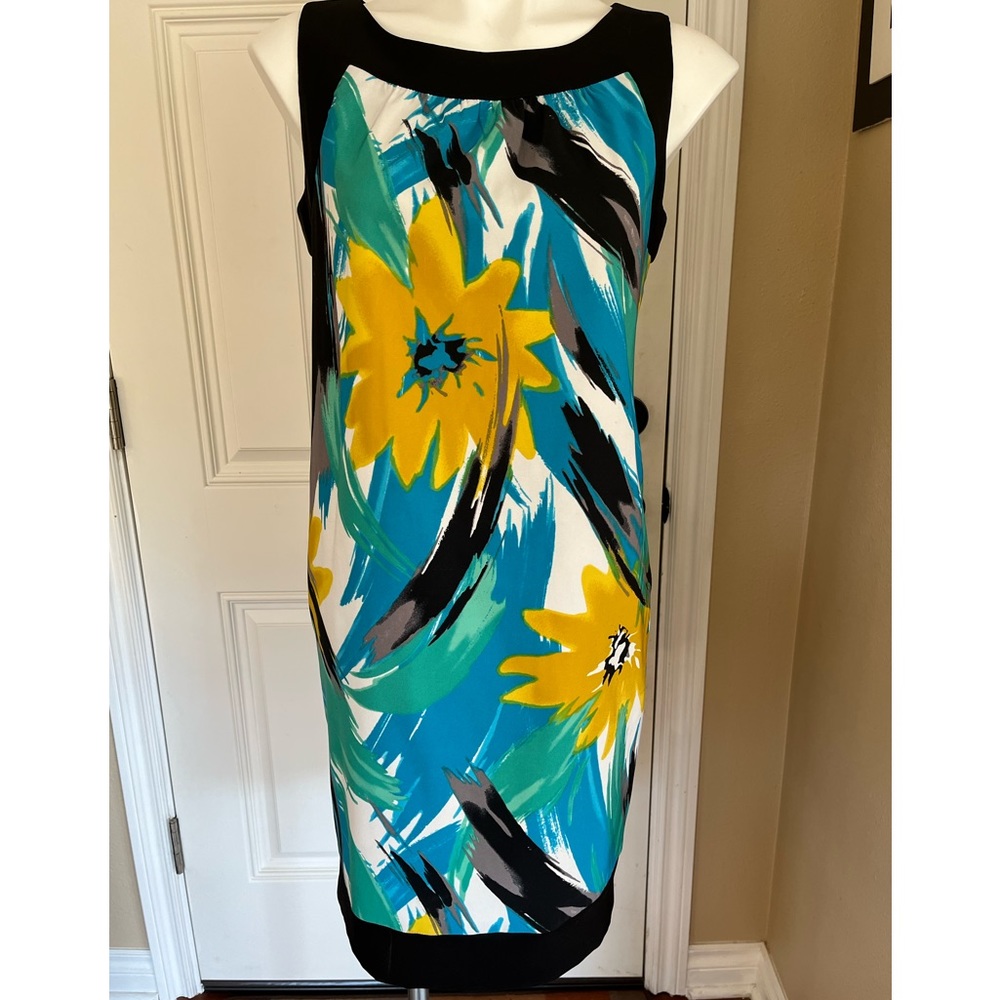 almost new beautiful pocket dress